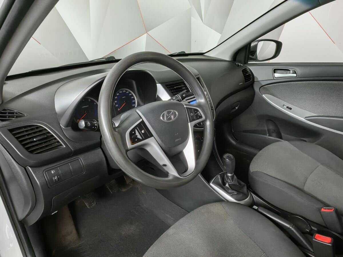 Купить Hyundai Solaris, 2013, 200 731 км, фото №14