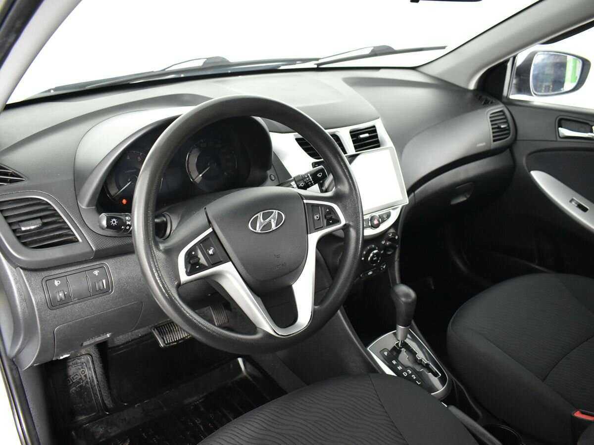 Купить Hyundai Solaris, 2012, 103 331 км, фото №7