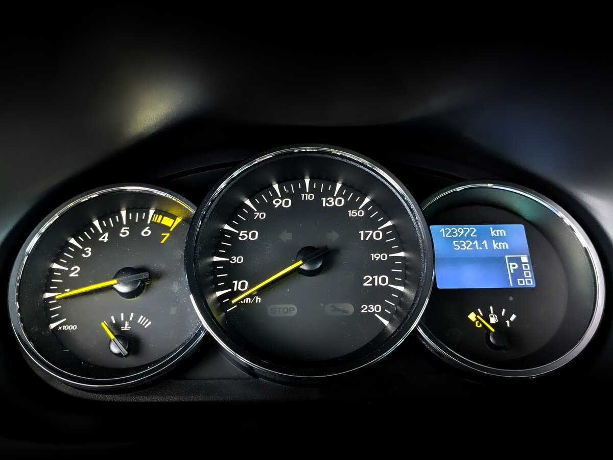 Купить Renault Fluence, 2012, 123 964 км, фото №11