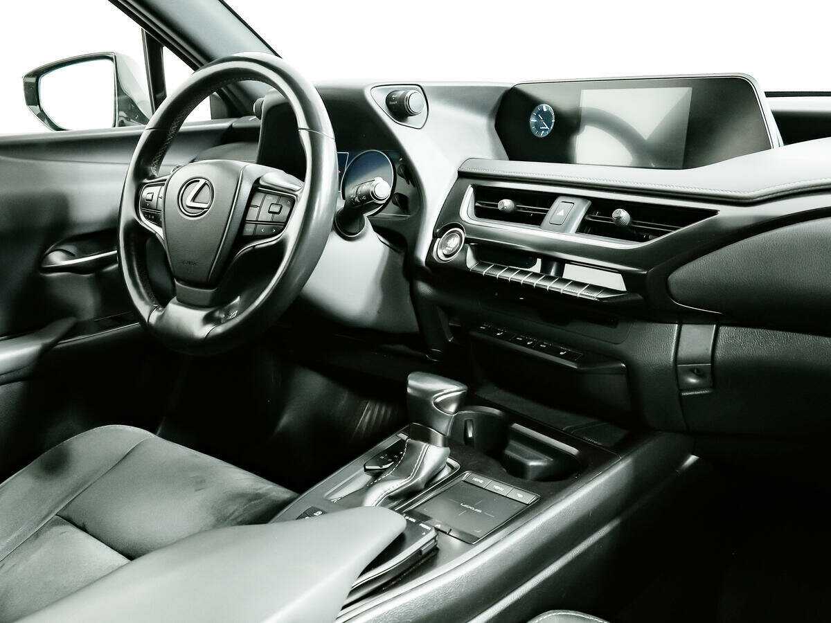 Купить Lexus UX 200, 2021, 115 000 км, фото №9