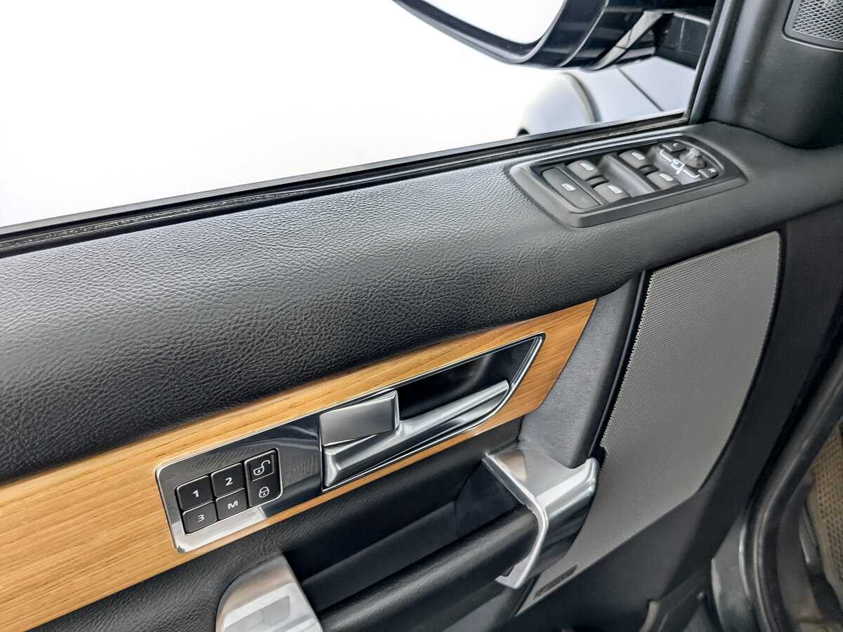 Купить Land Rover Discovery, 2014, 249 873 км, фото №27