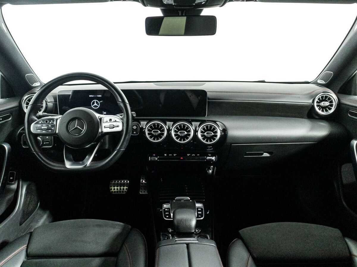 Купить Mercedes-Benz CLA 200, 2019, 116 821 км, фото №10