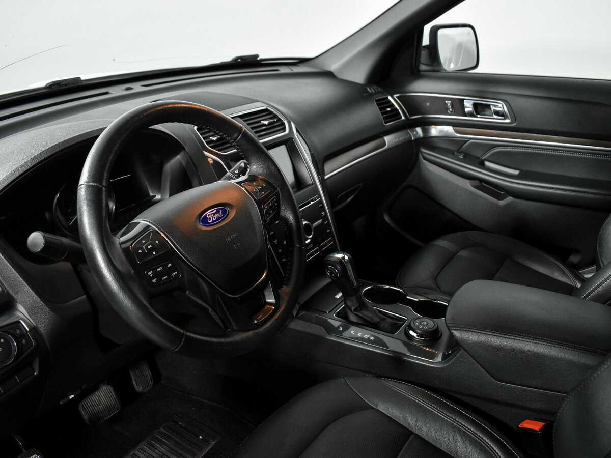 Купить Ford Explorer, 2018, 131 000 км, фото №9