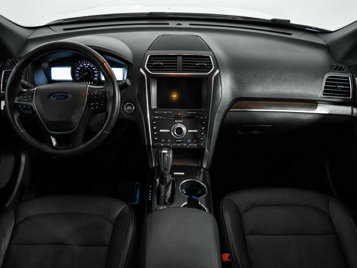 Купить Ford Explorer, 2018, 131 000 км, фото №17