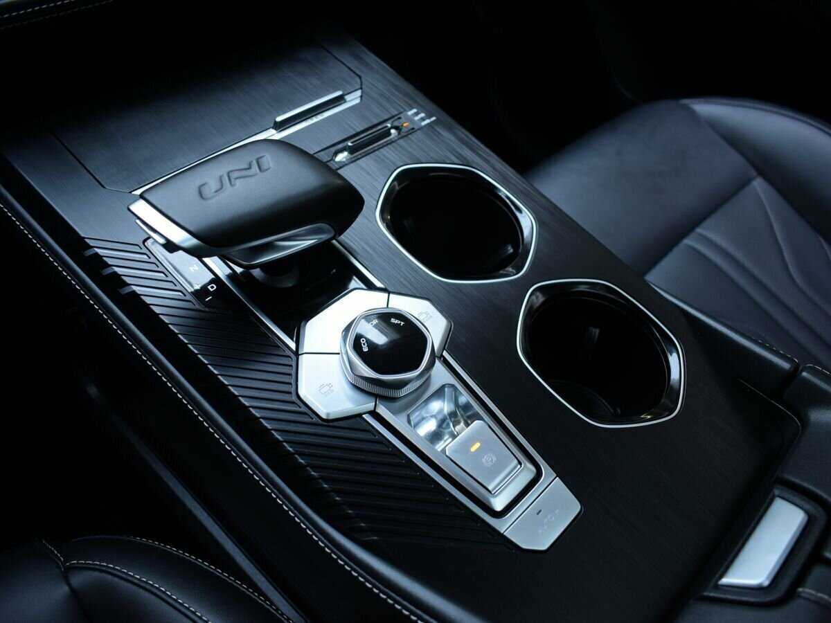 Купить Changan UNI-K, 2023, 17 000 км, фото №13