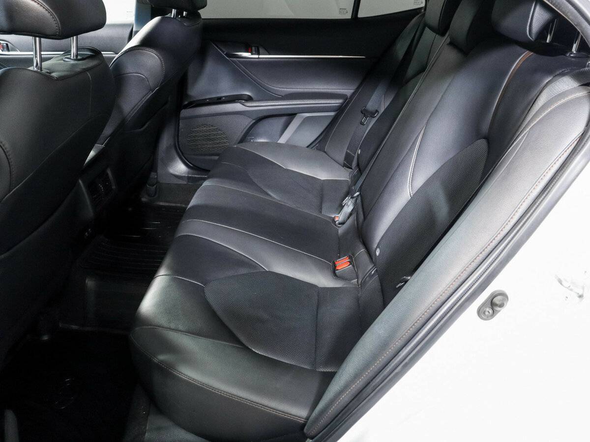 Купить Toyota Camry, 2021, 72 289 км, фото №10