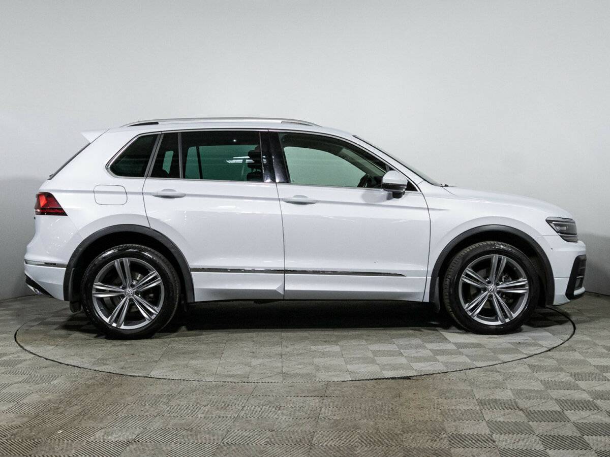 Купить Volkswagen Tiguan, 2019, 115 052 км, фото №4