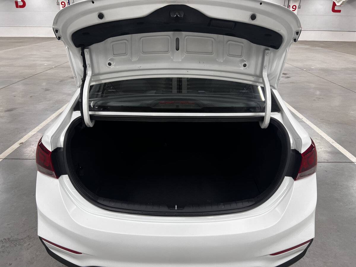 Купить Hyundai Solaris, 2019, 72 695 км, фото №10