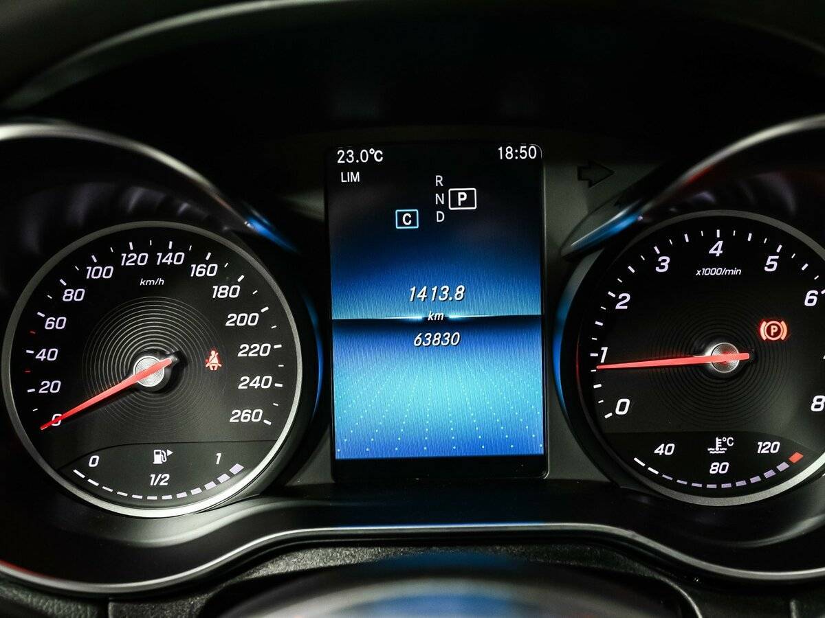 Купить Mercedes-Benz C-Класс 180, 2018, 63 829 км, фото №10