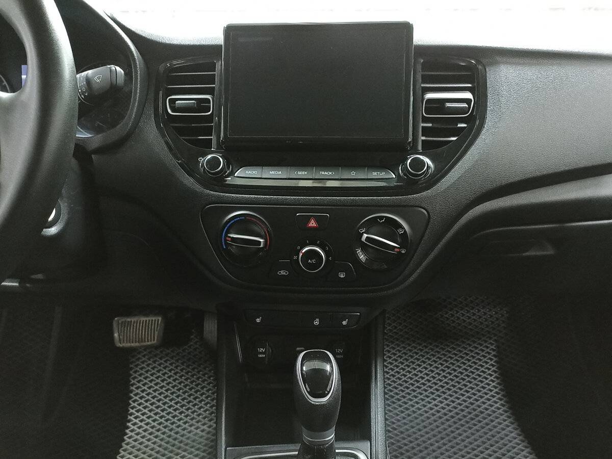 Купить Hyundai Solaris, 2021, 56 424 км, фото №15