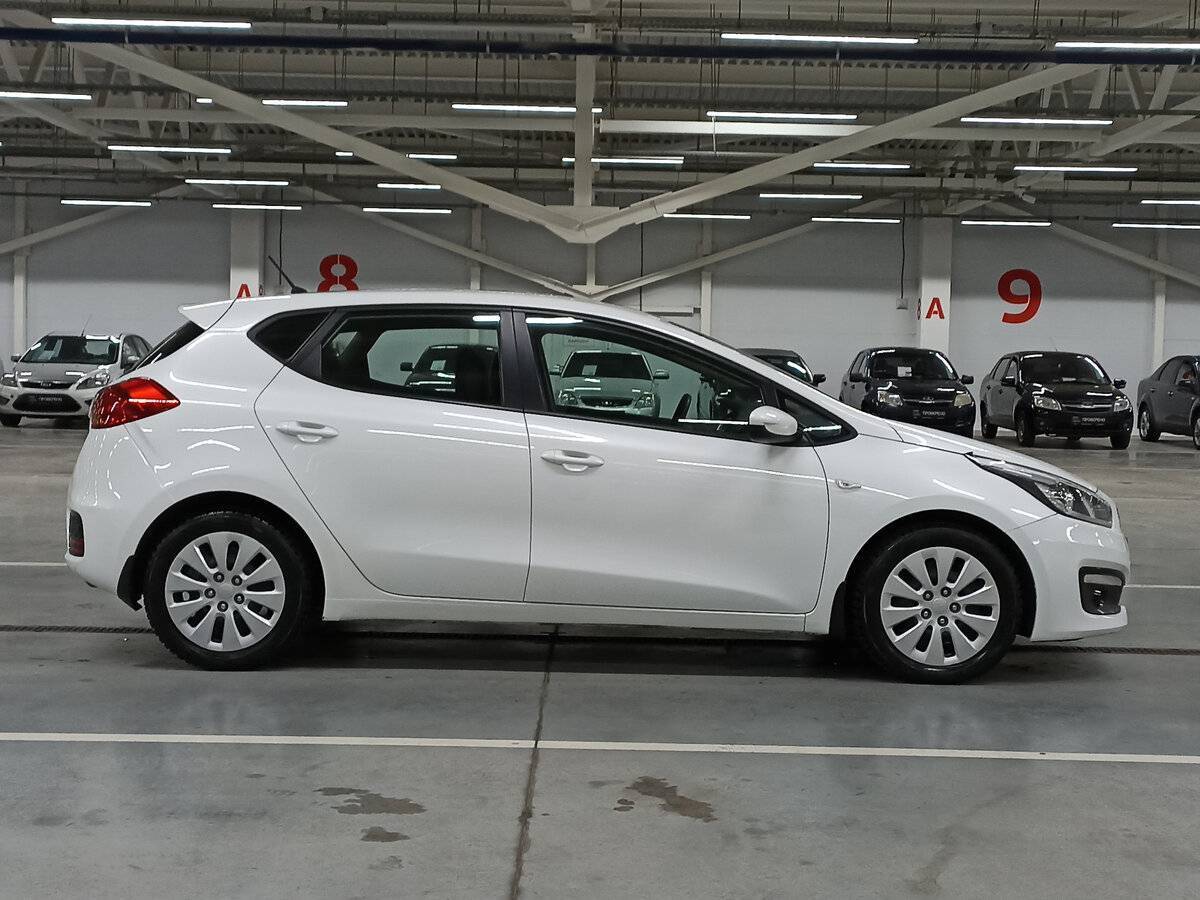 Купить Kia Ceed, 2015, 189 400 км, фото №4