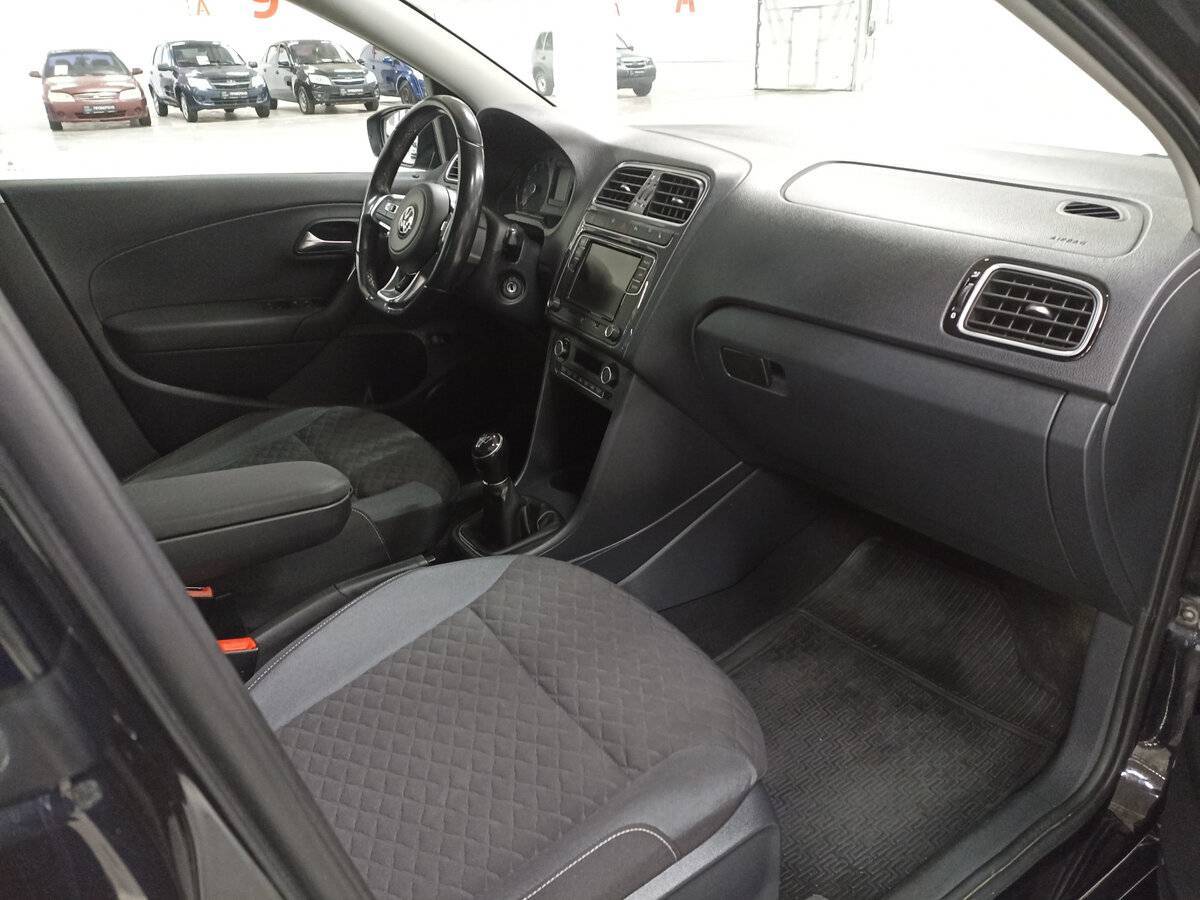 Купить Volkswagen Polo, 2018, 64 323 км, фото №11