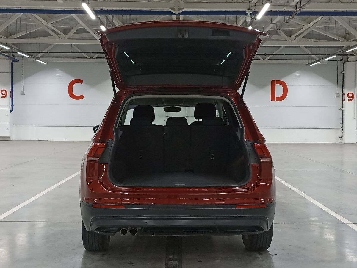 Купить Volkswagen Tiguan, 2018, 182 157 км, фото №10