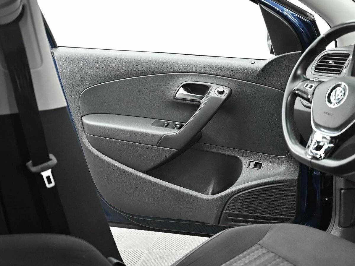 Купить Volkswagen Polo, 2016, 145 000 км, фото №6