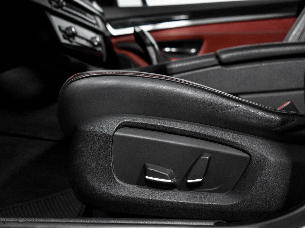 Купить BMW 5 серии 520d, 2013, 288 833 км, фото №8