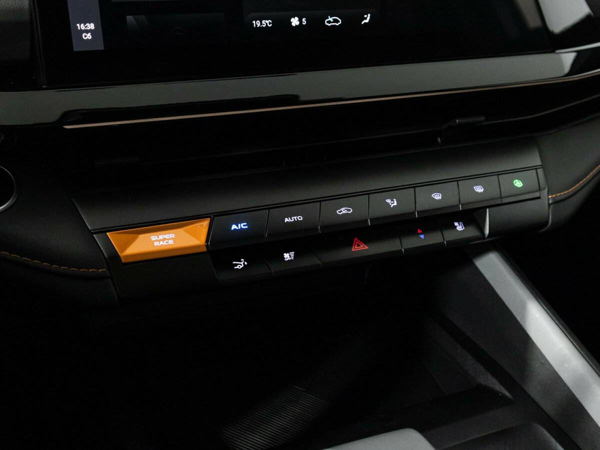 Купить Changan UNI-V, 2023, 30 000 км, фото №24