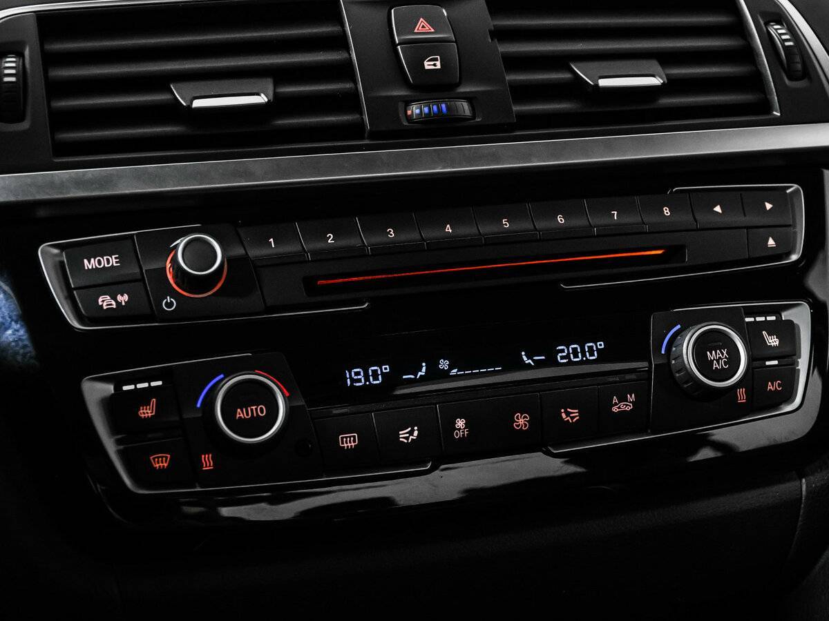 Купить BMW 3 серии 320d xDrive, 2016, 100 400 км, фото №19