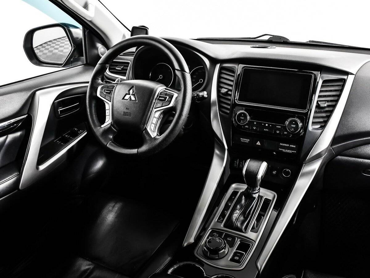 Купить Mitsubishi Pajero Sport, 2017, 138 833 км, фото №9