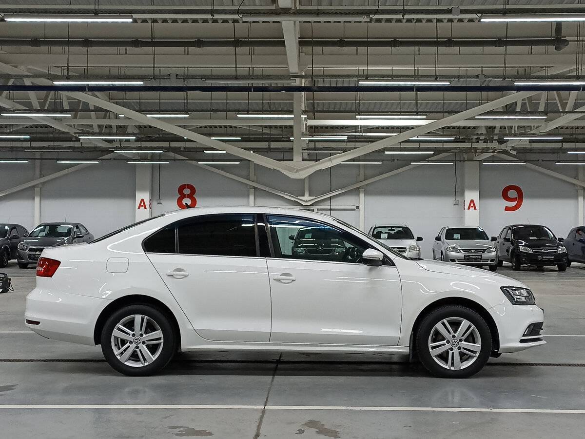 Купить Volkswagen Jetta, 2015, 186 201 км, фото №4