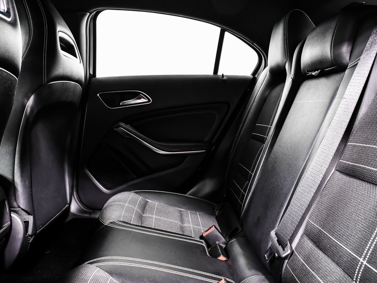 Купить Mercedes-Benz A-Класс 180 III (W176), 2014, 127 524 км, фото №11