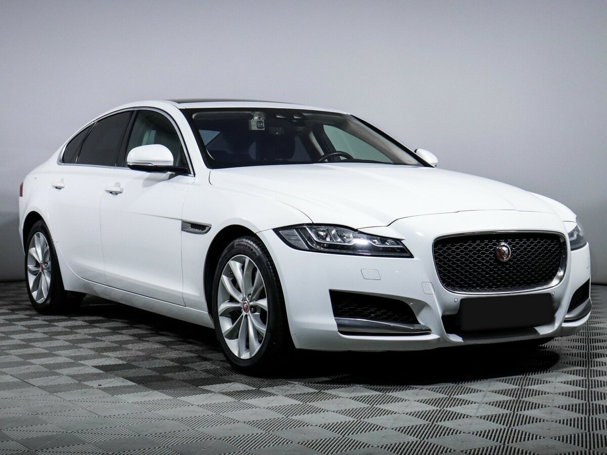 Jaguar XF