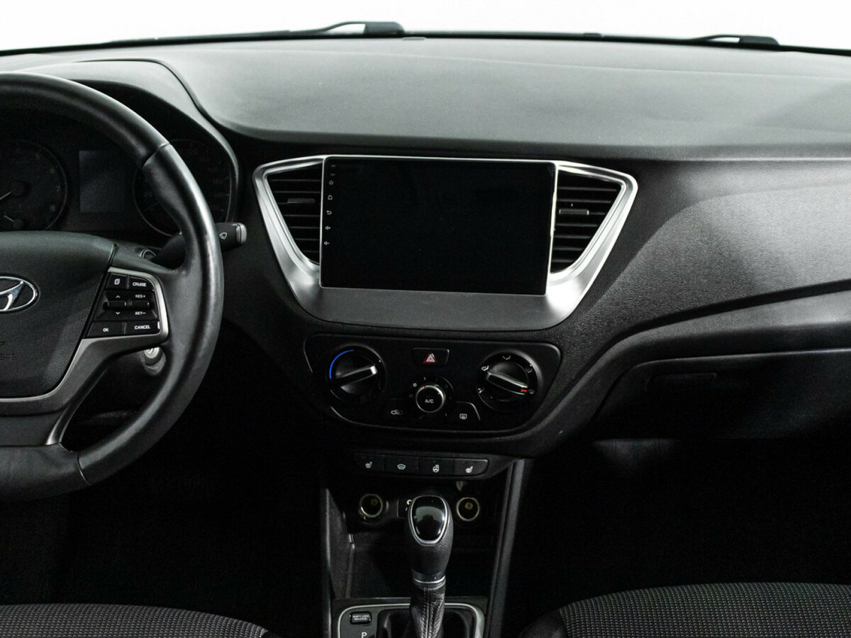 Купить Hyundai Solaris II, 2018, 155 597 км, фото №14