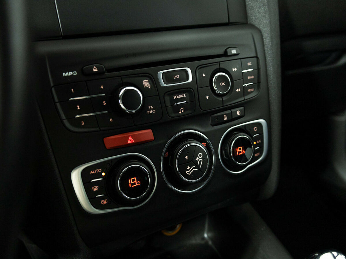 Купить Citroen C4 II, 2012, 64 243 км, фото №15