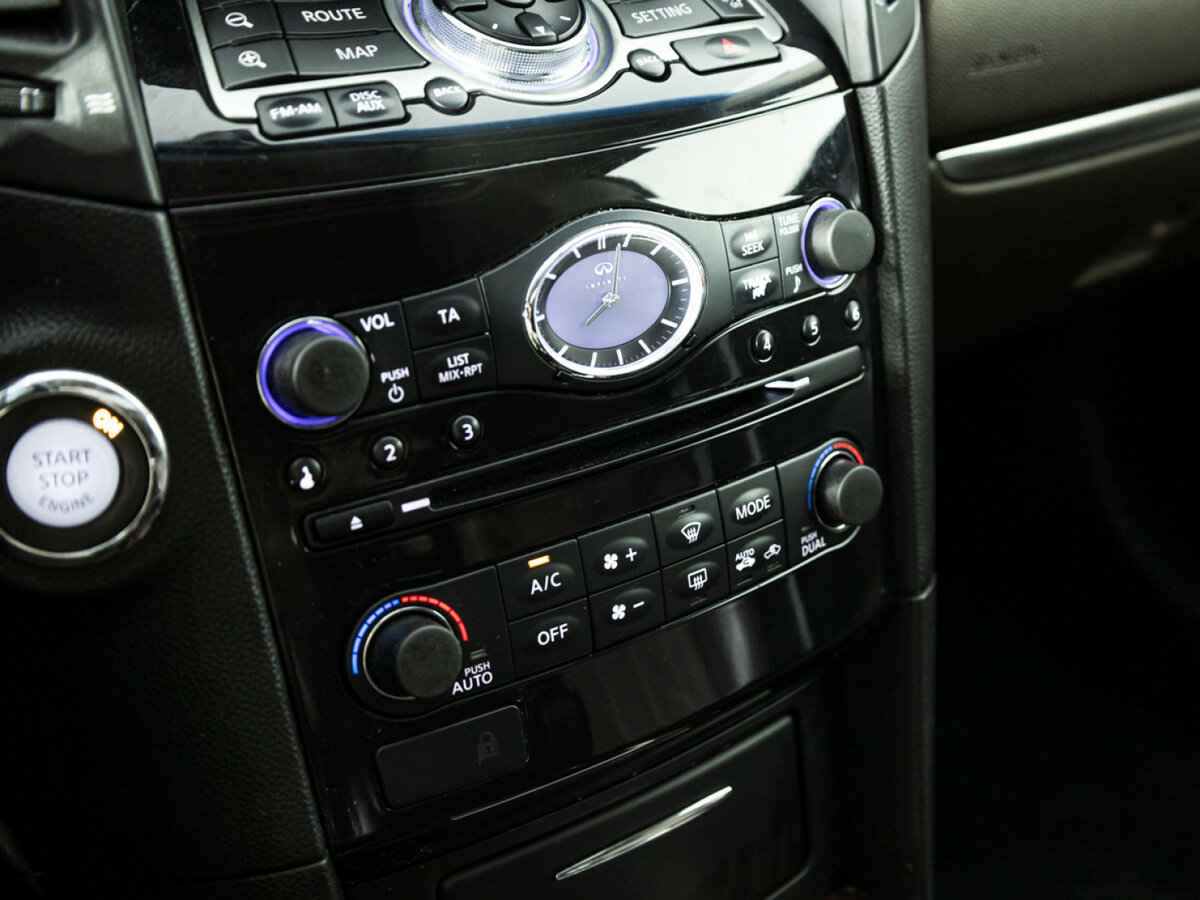 Купить Infiniti FX37 II (S51) Рестайлинг, 2012, 190 659 км, фото №19