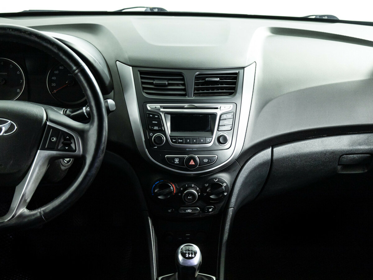 Купить Hyundai Solaris I Рестайлинг, 2015, 105 995 км, фото №13